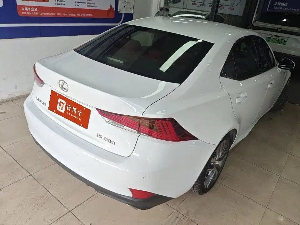Lexus IS 2019 2017 300 F SPORT