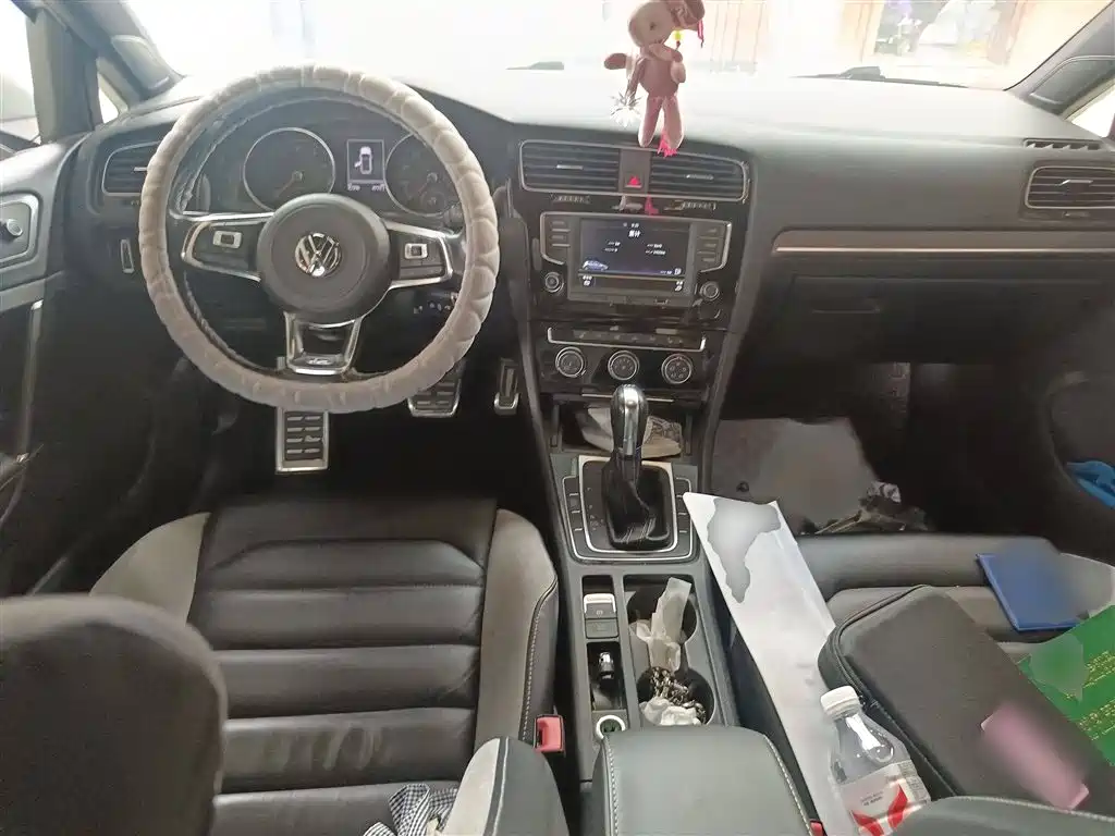 Volkswagen Golf 2017 280TSI Auto R-Line Millionth Anniversary Edition фото 13