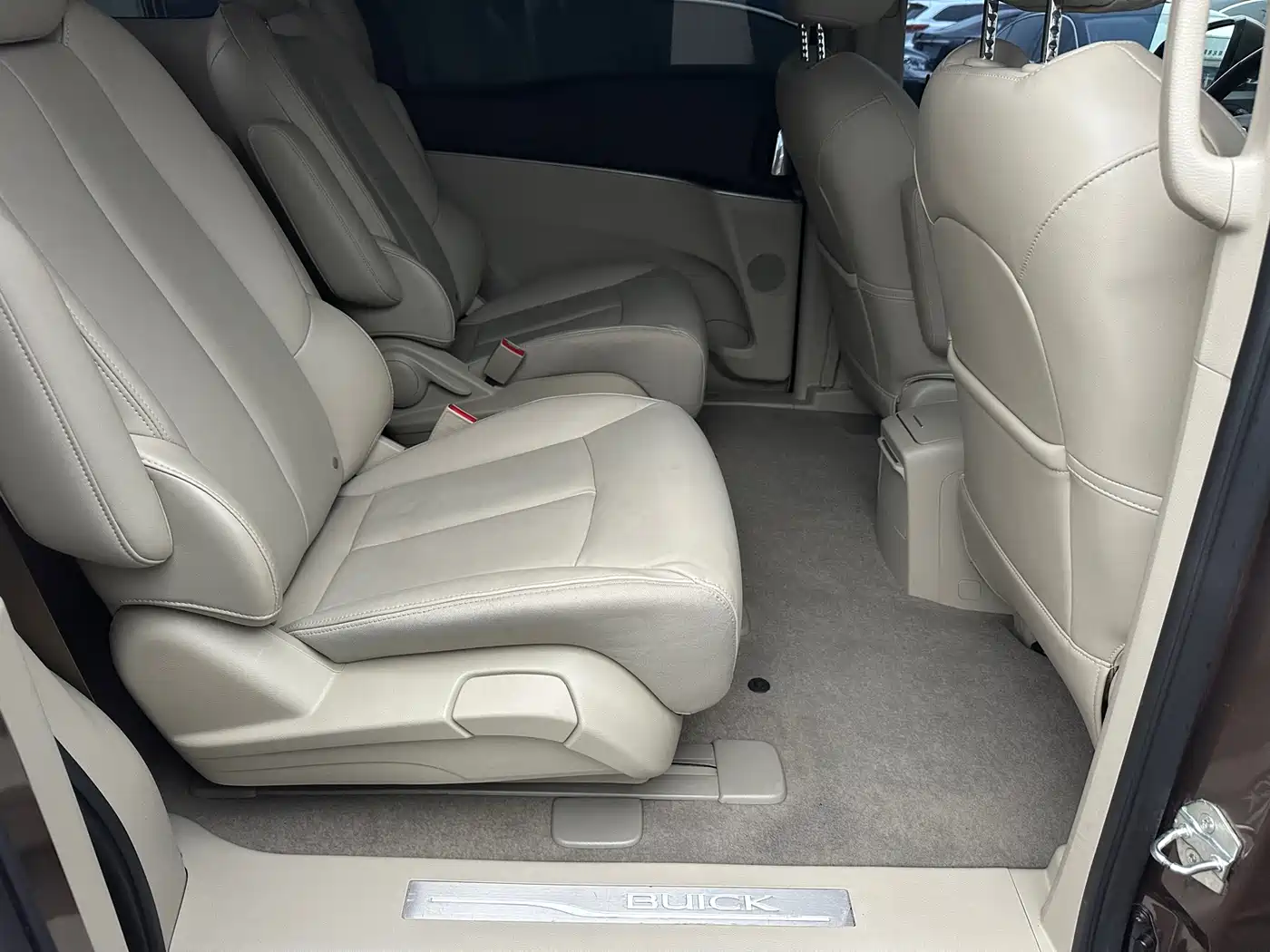 Buick GL8 2018 28T Premium Model China VI фото 18