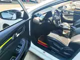 Photo 16 - Roewe i5
