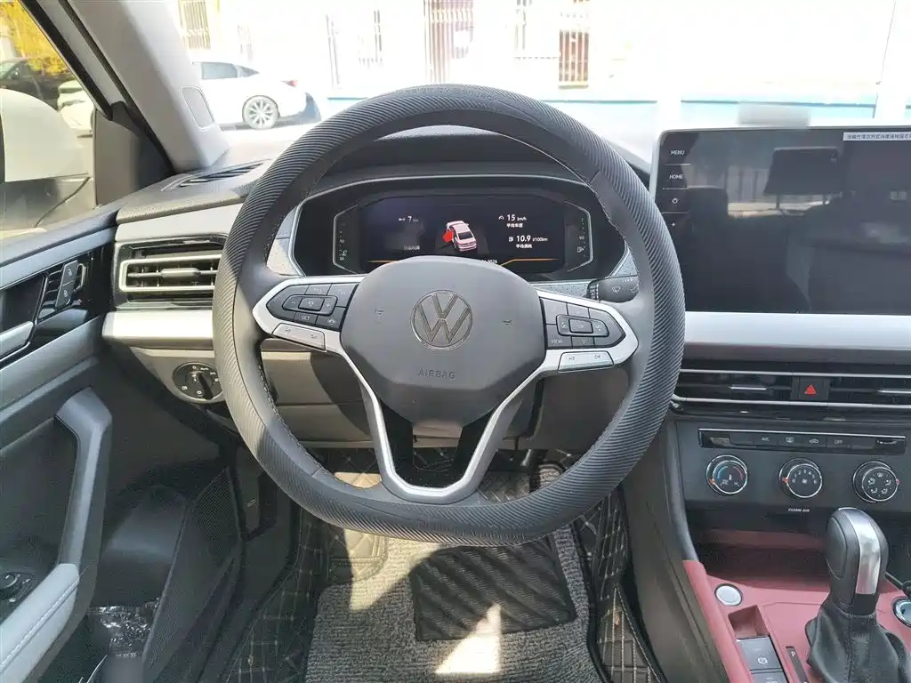 Volkswagen Lavida 2024 Model 1.5L Automatic 5 Million Edition фото 3