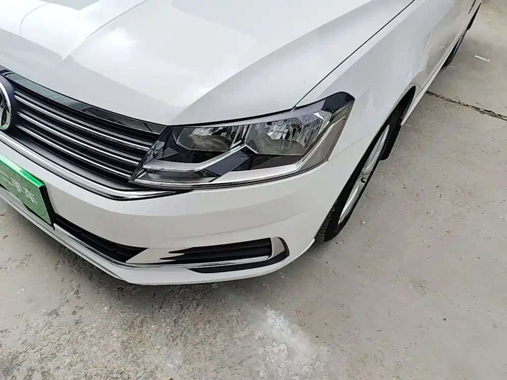 Фото 24 - Volkswagen Lavida