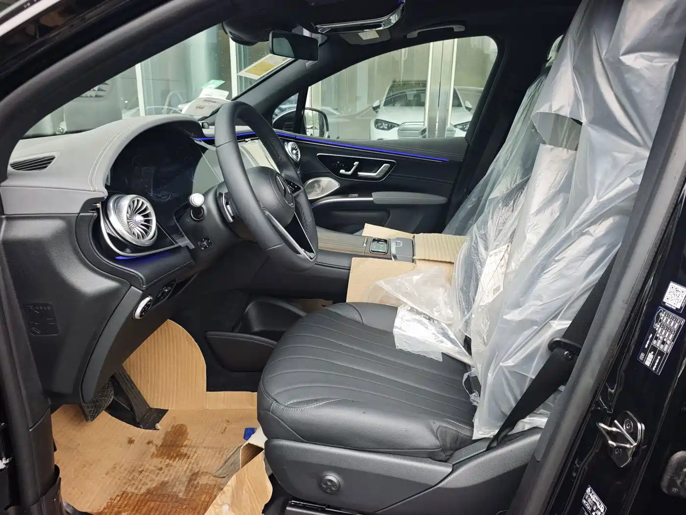 Mercedes-Benz EQS SUV 2026 2025 Model 500 4MATIC