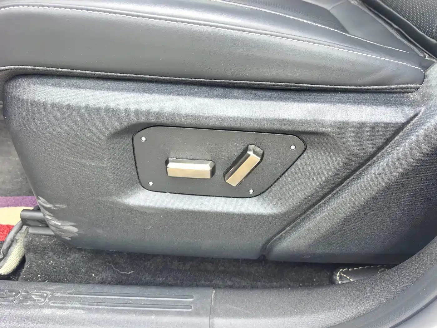 iCAR V23 2026 2025 FWD Premium Model