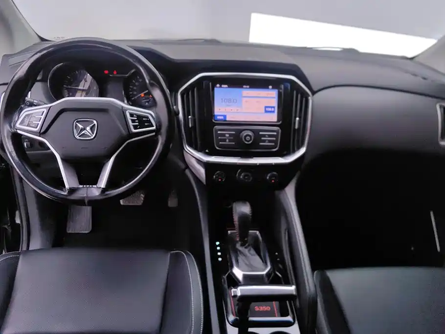 Jiangling Yusheng S350 2016 2016 2.0T Automatic 2WD Gasoline Luxury 5-seater