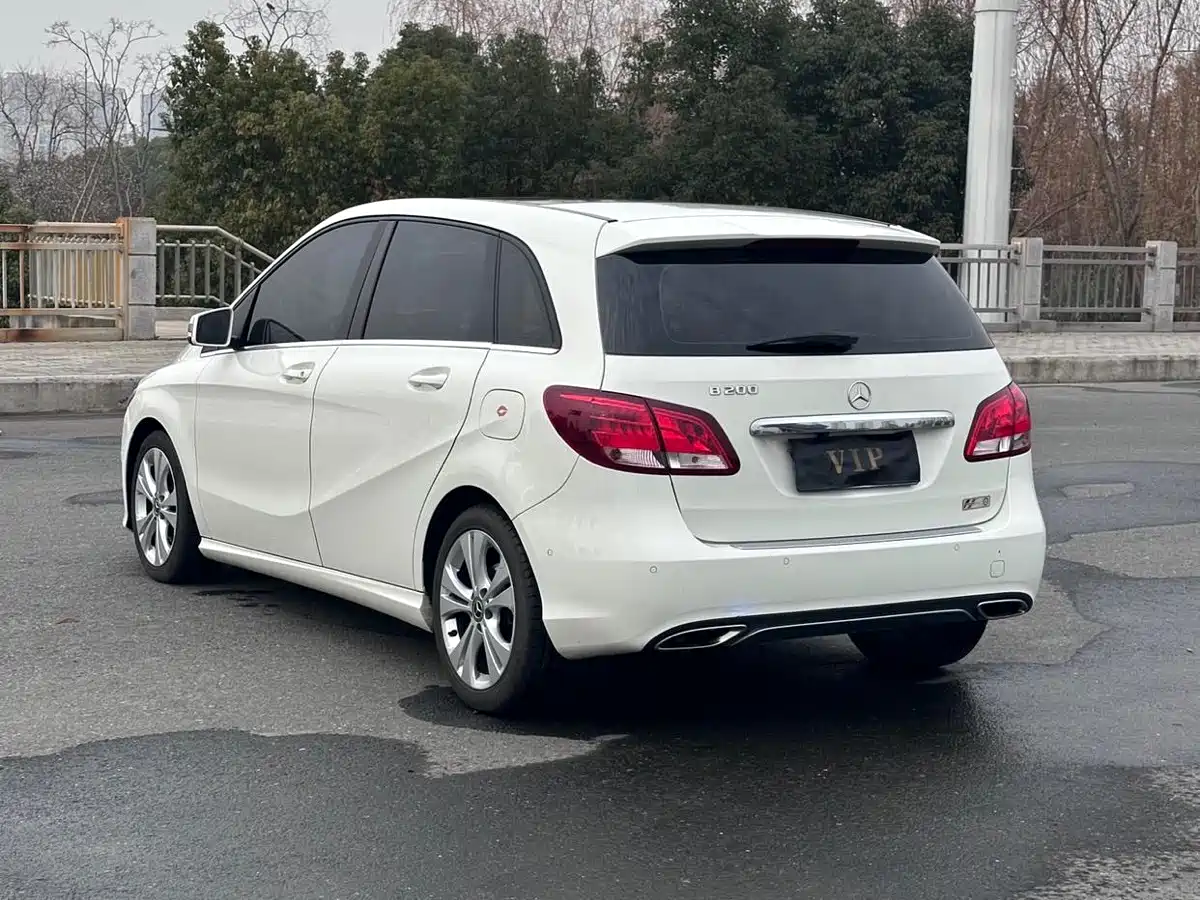Mercedes-Benz B-Class 2017 B 200 Dynamic фото 6
