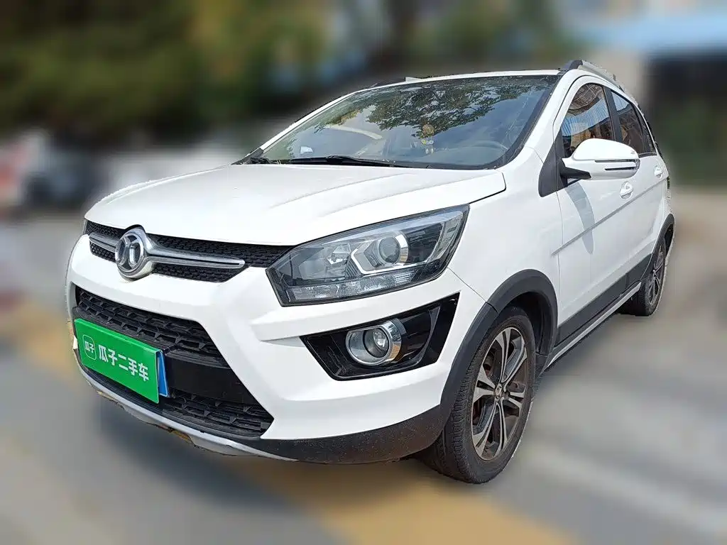 BAIC Senova X25 2017 2015 1.5L Automatic Luxury
