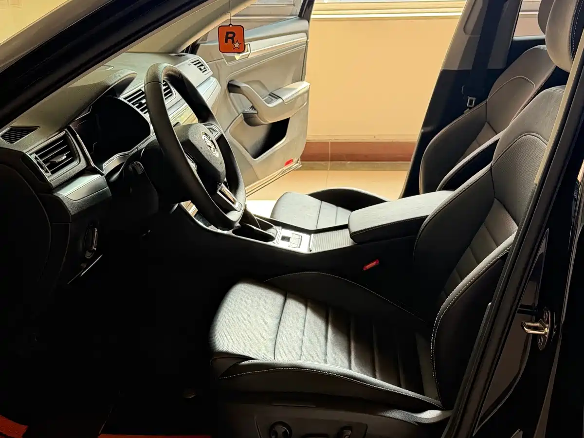 Photo 27 - Škoda Superb