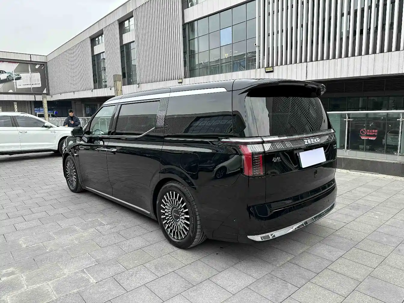 ZEEKR EXTREME KRYPTON 009