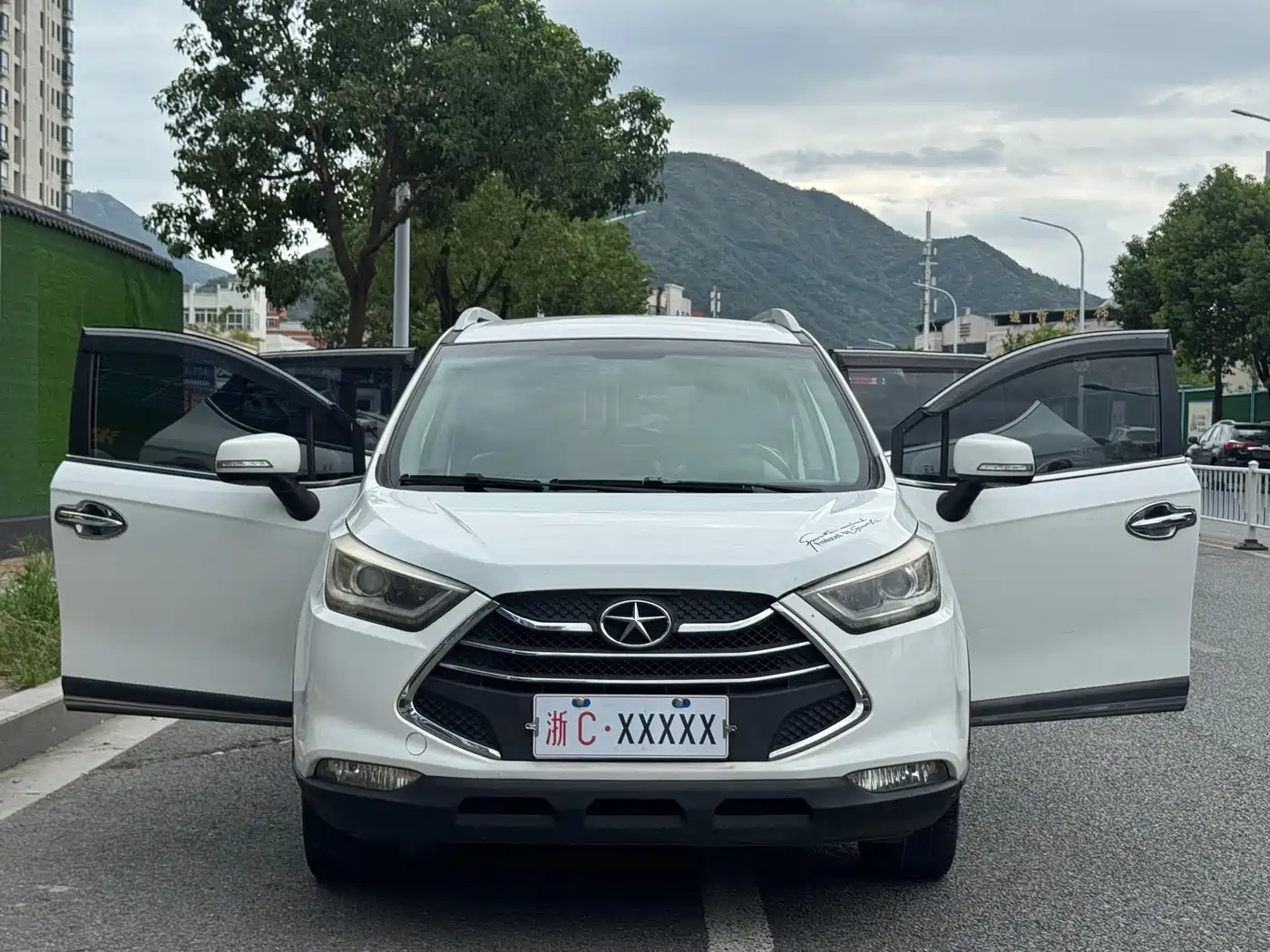JAC Motors Refine S3 2015 2014 1.5L Manual Luxury Smart