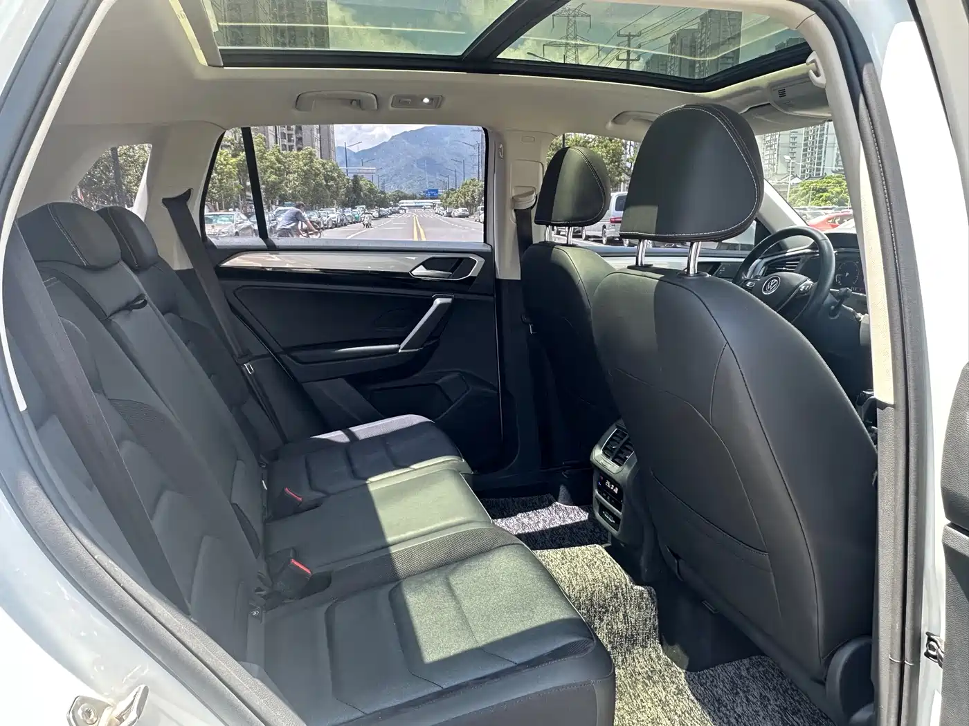 Фото 22 - Volkswagen Tayron