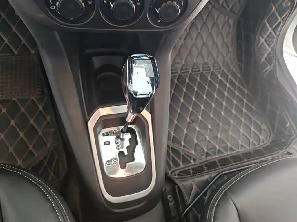 Peugeot 301 2017 2016 1.6L Auto Comfort Edition
