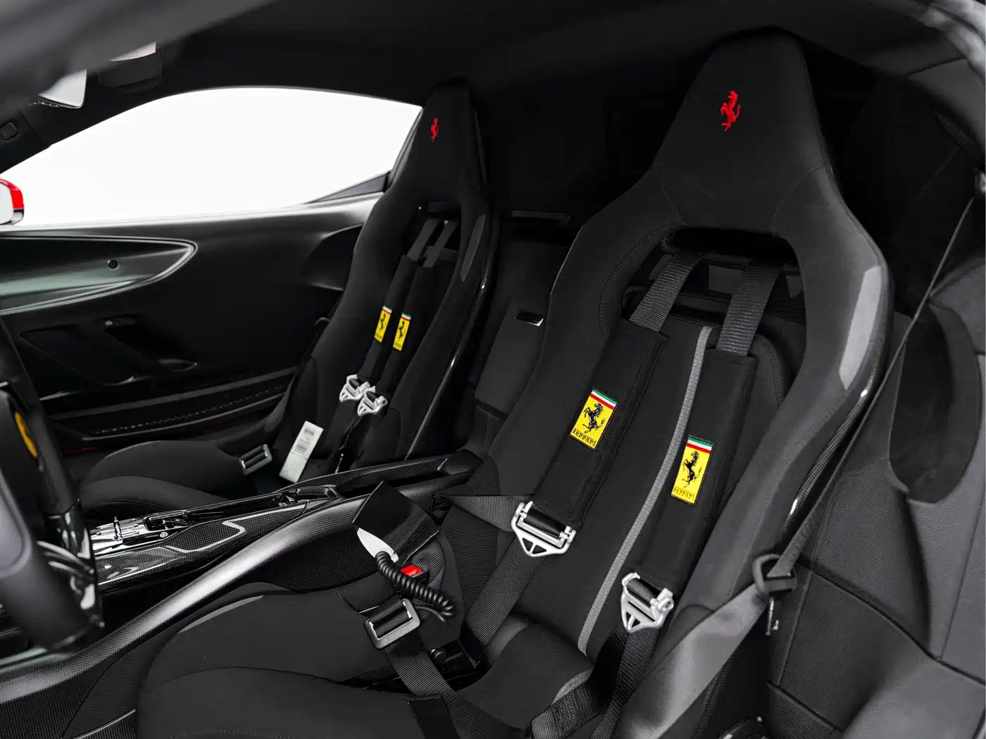 Ferrari SF90 2025