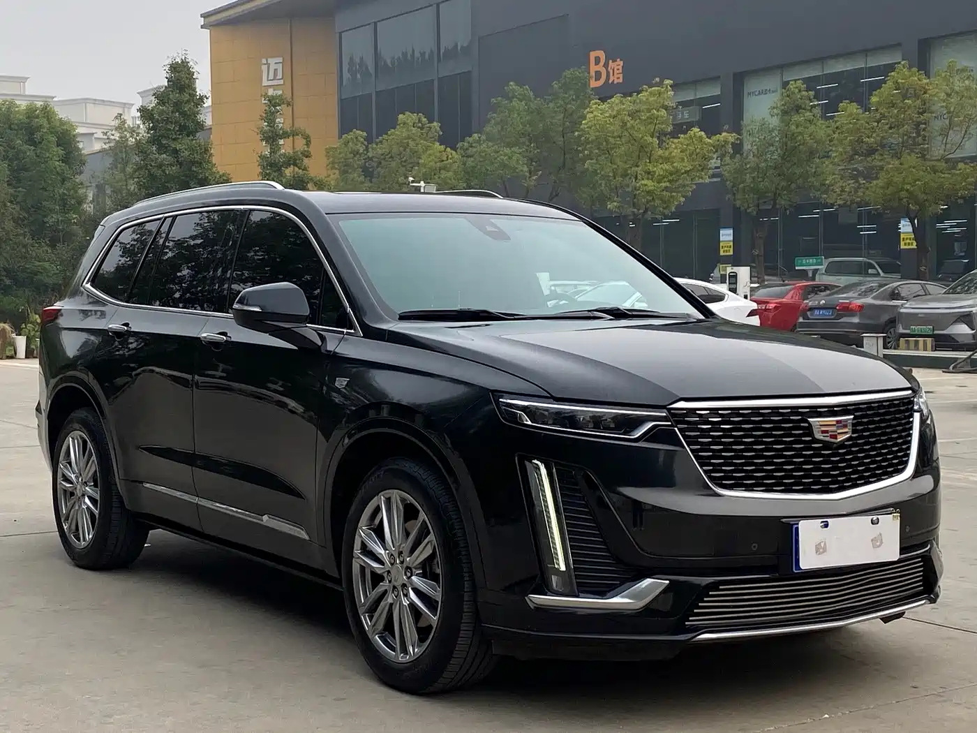Cadillac XT6 2024 2022 2.0T 6-Seater 4WD Luxury Edition