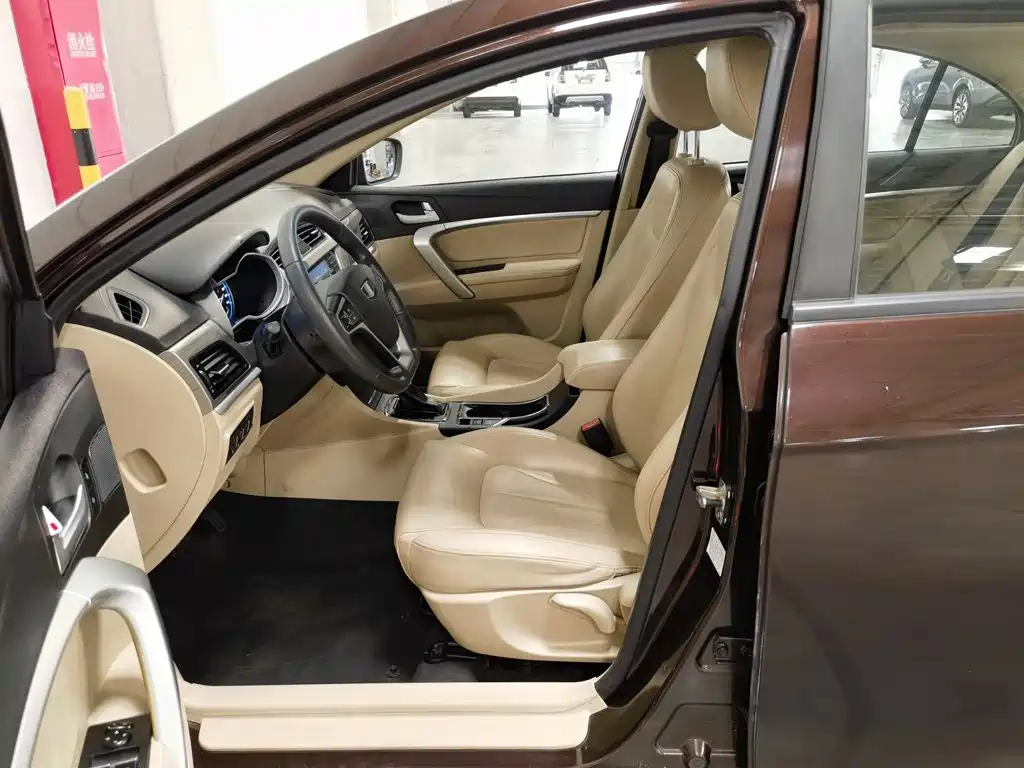 Фото 10 - Geely Emgrand