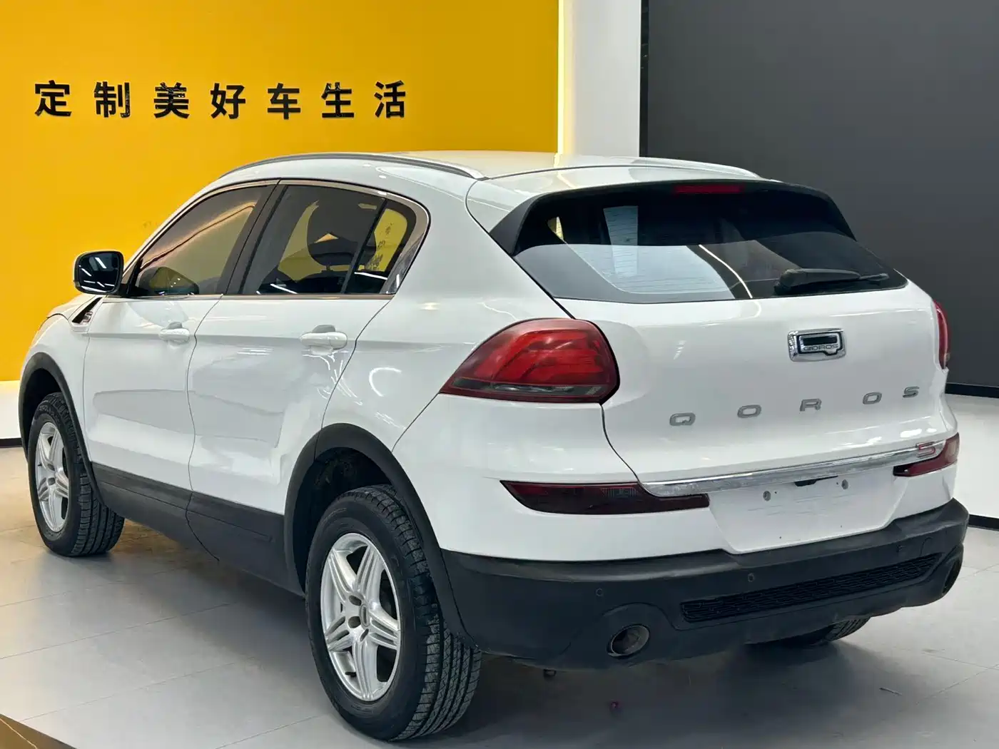 Qoros 5 2019 2018 Facelift 1.6T Automatic Leading