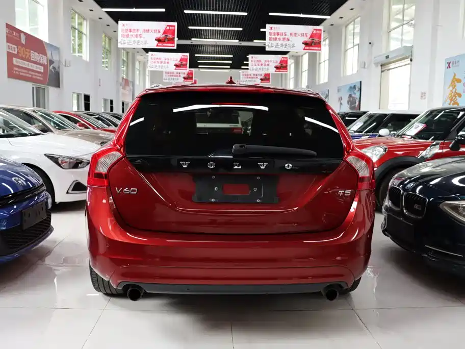 Volvo V60 2014 2014 T5 Zhiyi Edition