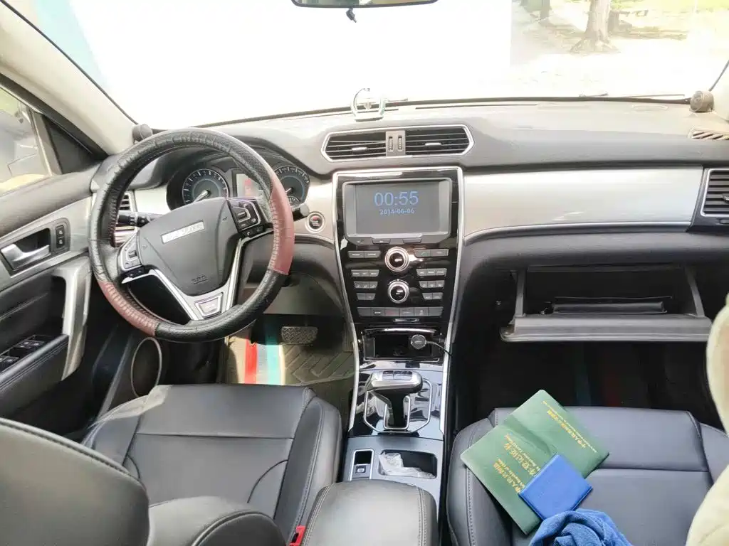 Photo 12 - Haval H2
