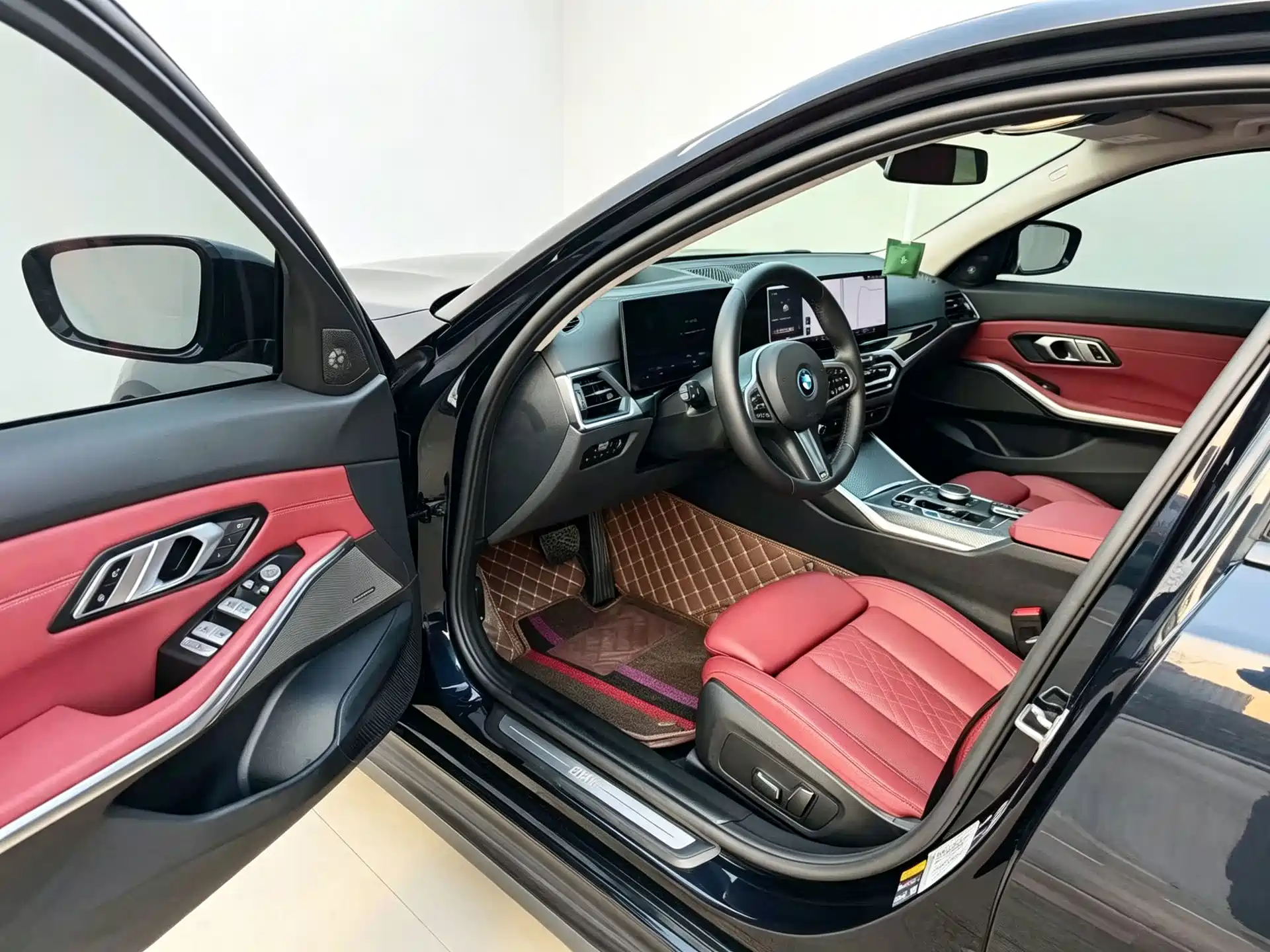 Фото 3 - BMW i3
