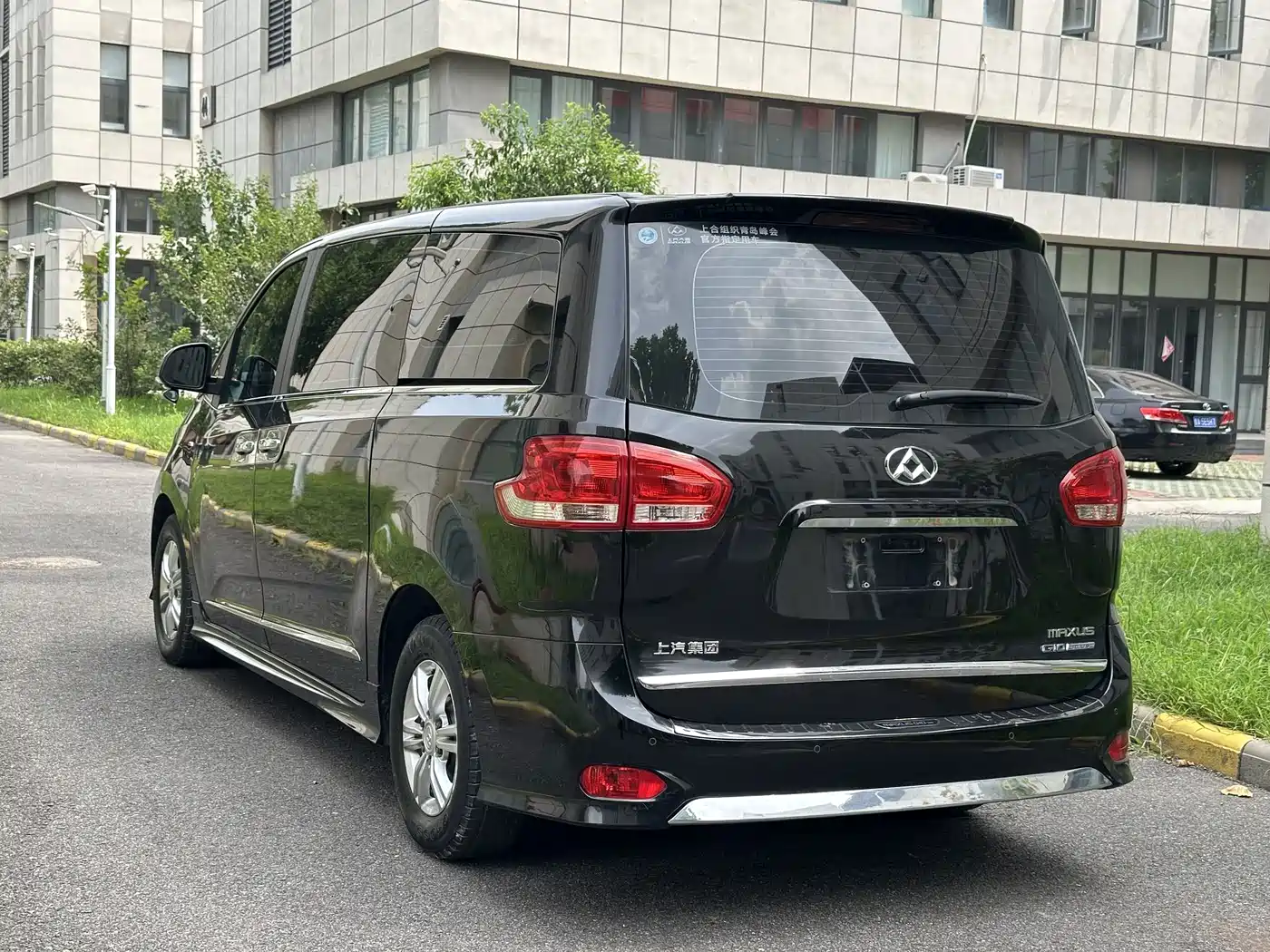 SAIC Maxus Maxus G10 2019 2018 PLUS 2.0T Automatic Elite Edition