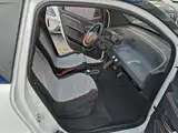 Фото 25 - Baojun E100