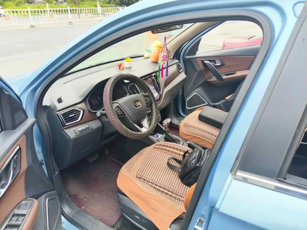 FAW Senya R7 2018 2017 Model 1.6L Automatic Luxury