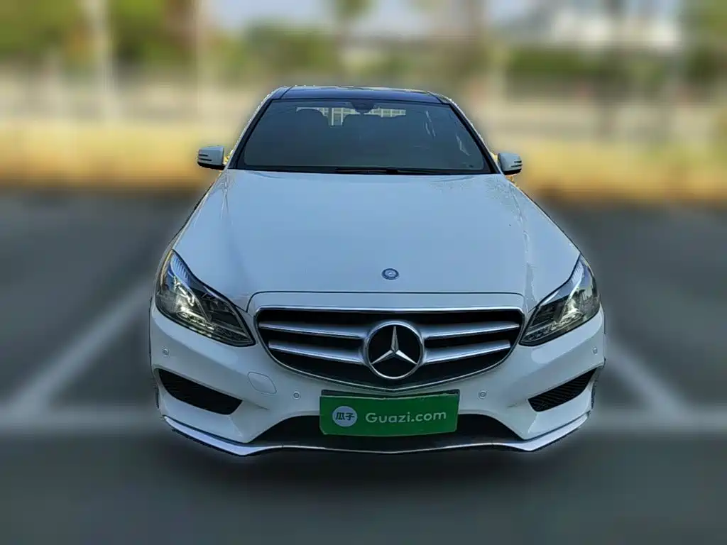 Фото 5 - Mercedes-Benz E-Class