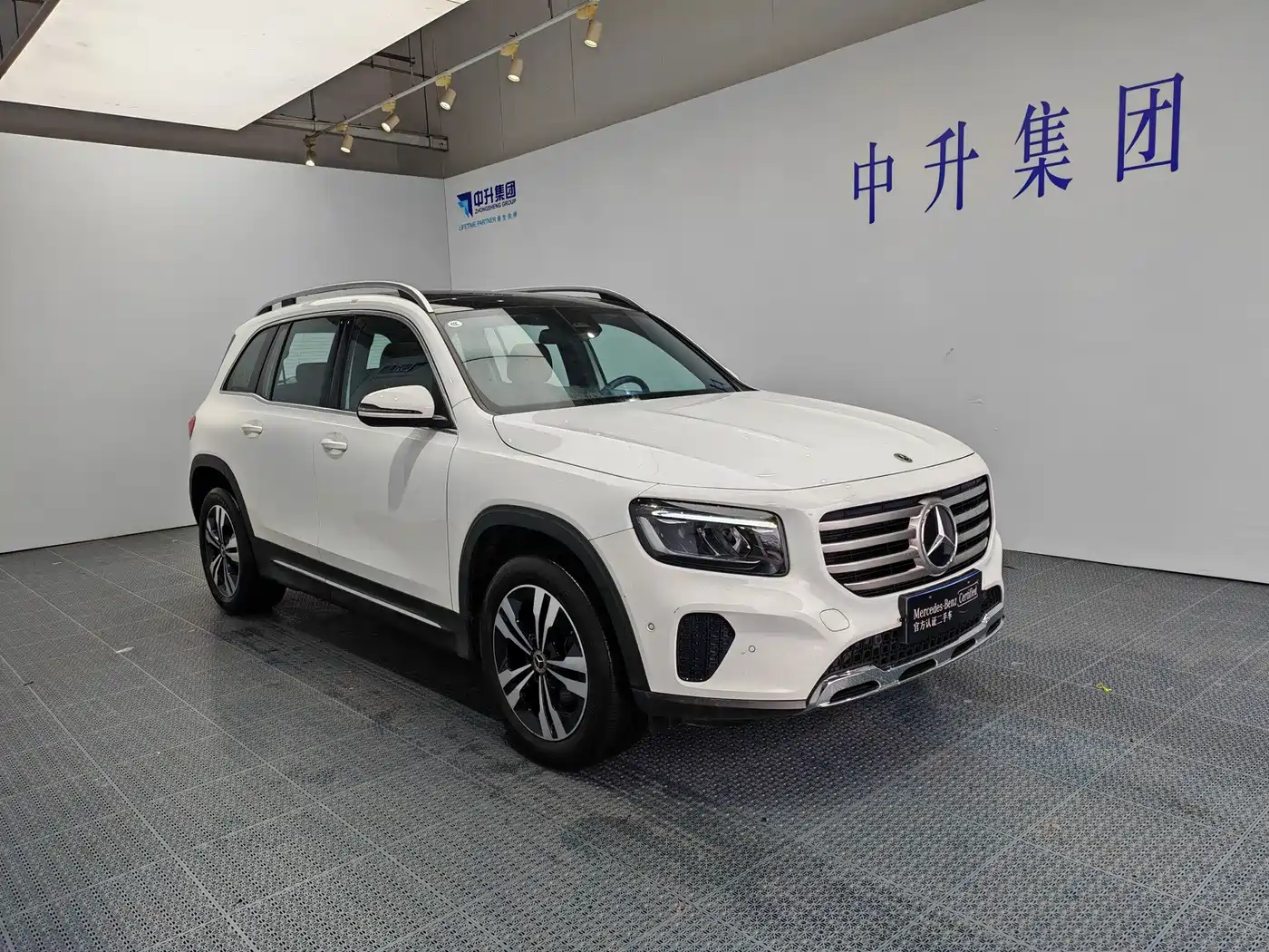 Mercedes-Benz GLB 2024 2024 Facelift GLB 200 Dynamic