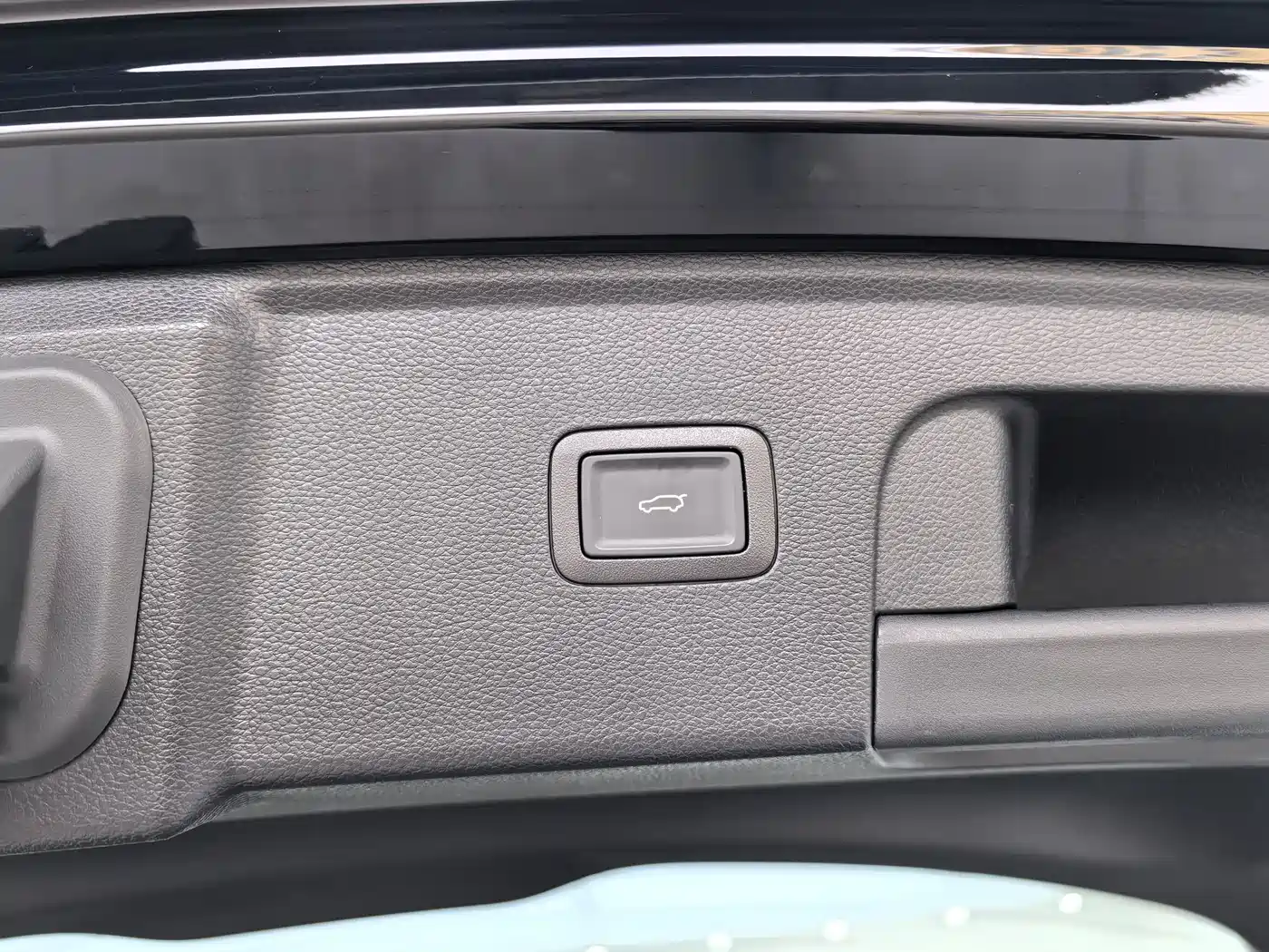 Hongqi HONGQI HS3 PHEV