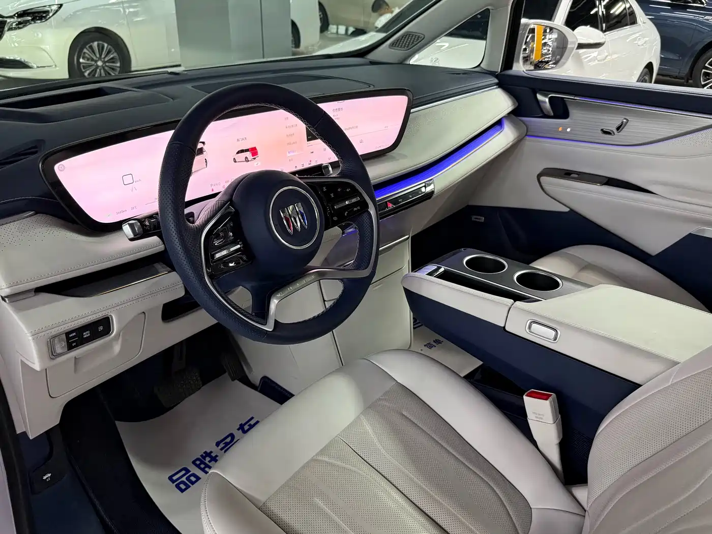 BUICK GL8 NEW ENERGY