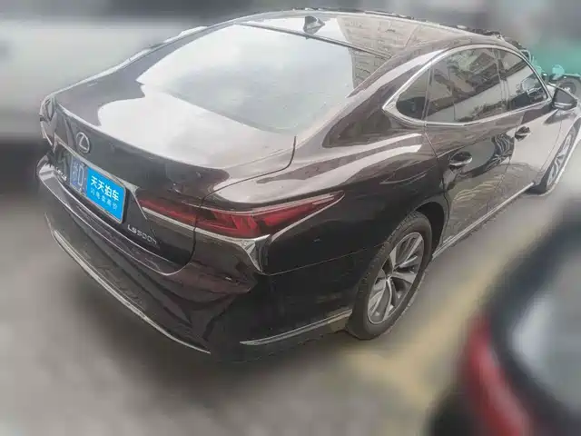 Lexus LS 2020 500h Excellence (China VI) — фото 2
