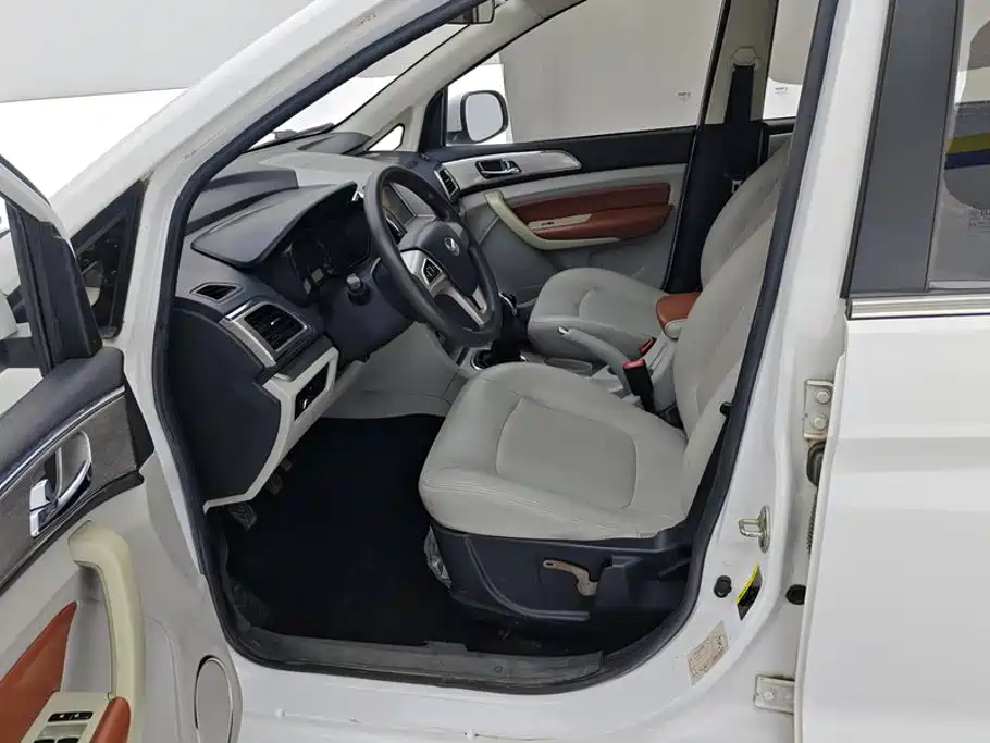 BAIC Huansu H3 2017 2016 H3F 1.5L Manual Noble