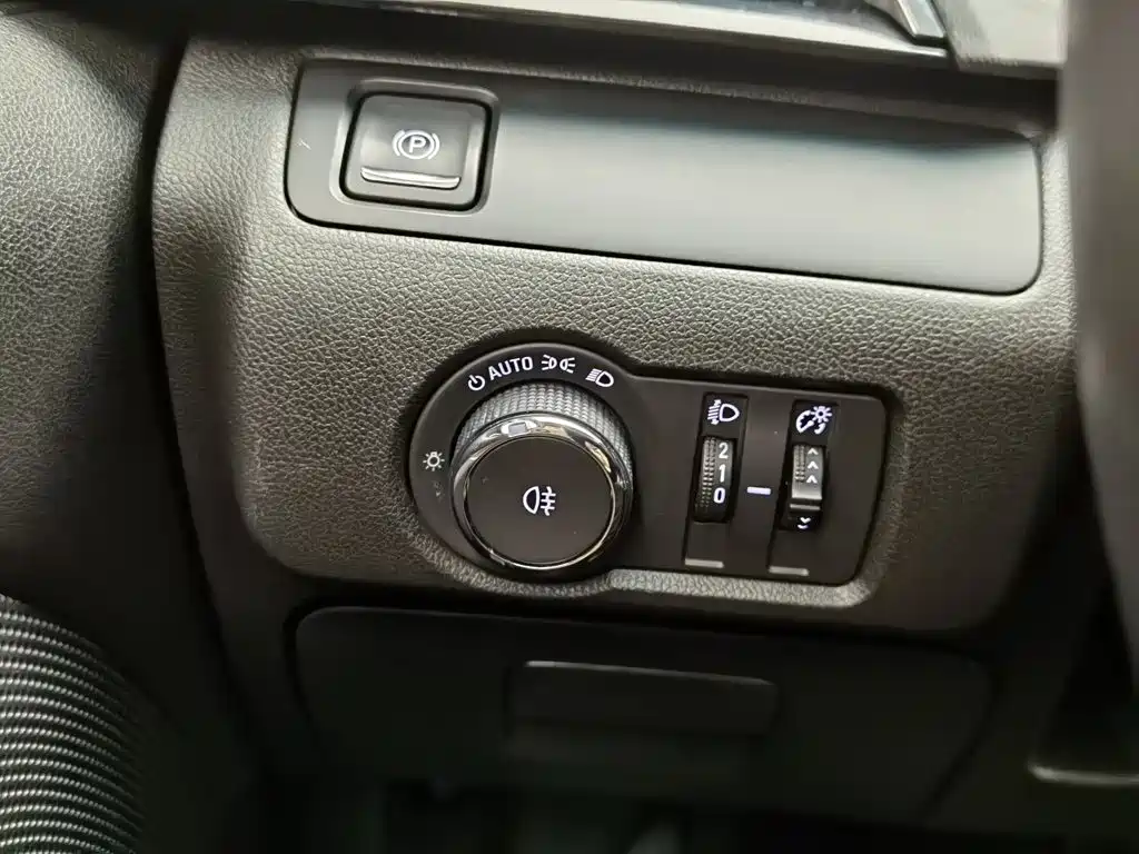Buick GL6 2022 2021 323T Mild Hybrid Connected Luxury