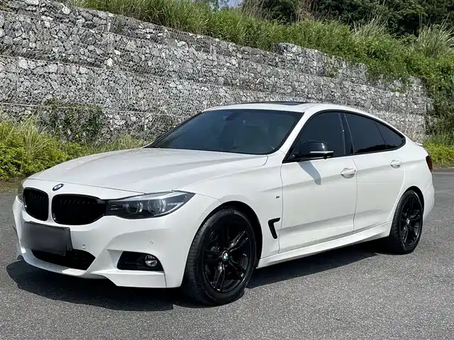 BMW 3 Series GT 2019 320i M Sport Black Night Edition