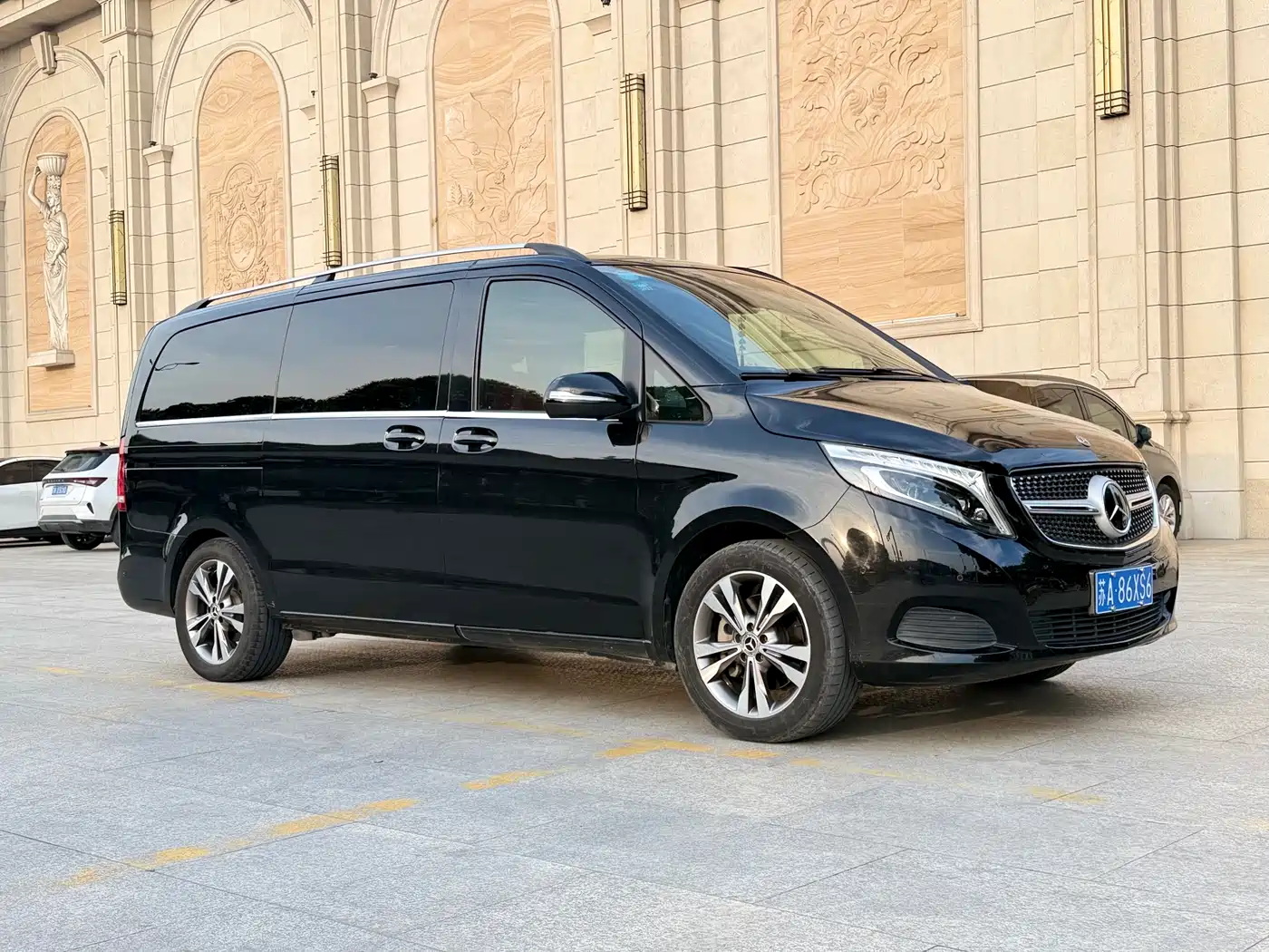 Mercedes-Benz V-Class 2018 V 260 AMG Sport Edition China VI фото 3