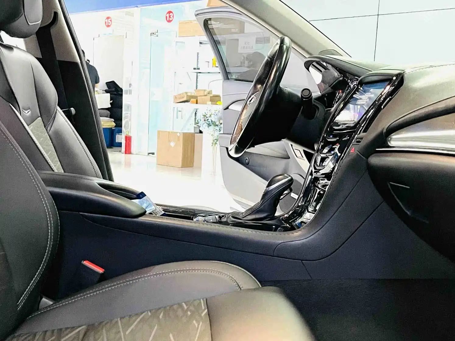 صورة 7 - Cadillac ATS-L