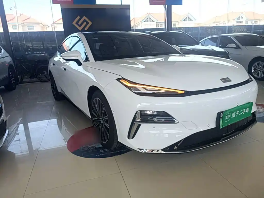Geely Galaxy Galaxy Xingyao 8 2025 2025 130km EM-P Explorer Edition