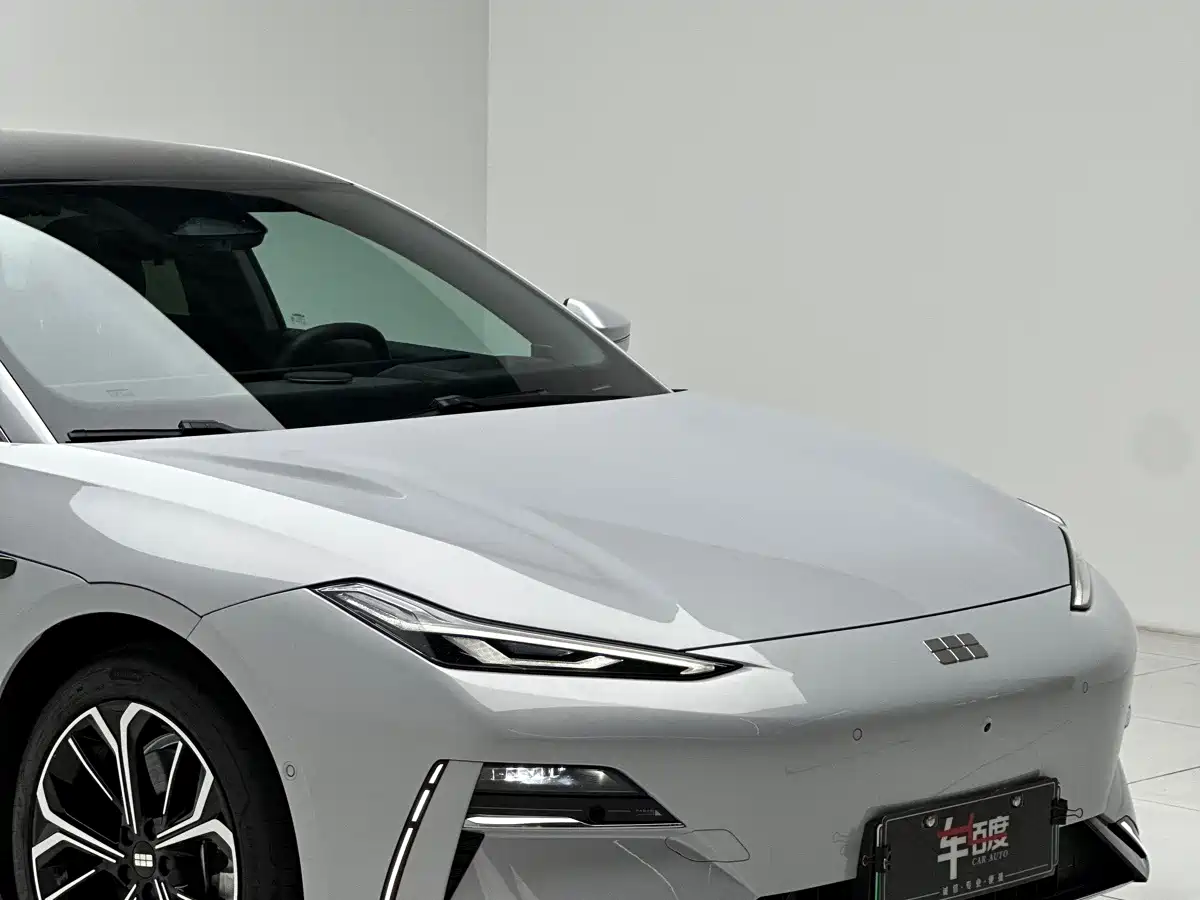 Geely Galaxy Galaxy E8 2025 2025 700km Long Voyage Smart Drive Edition
