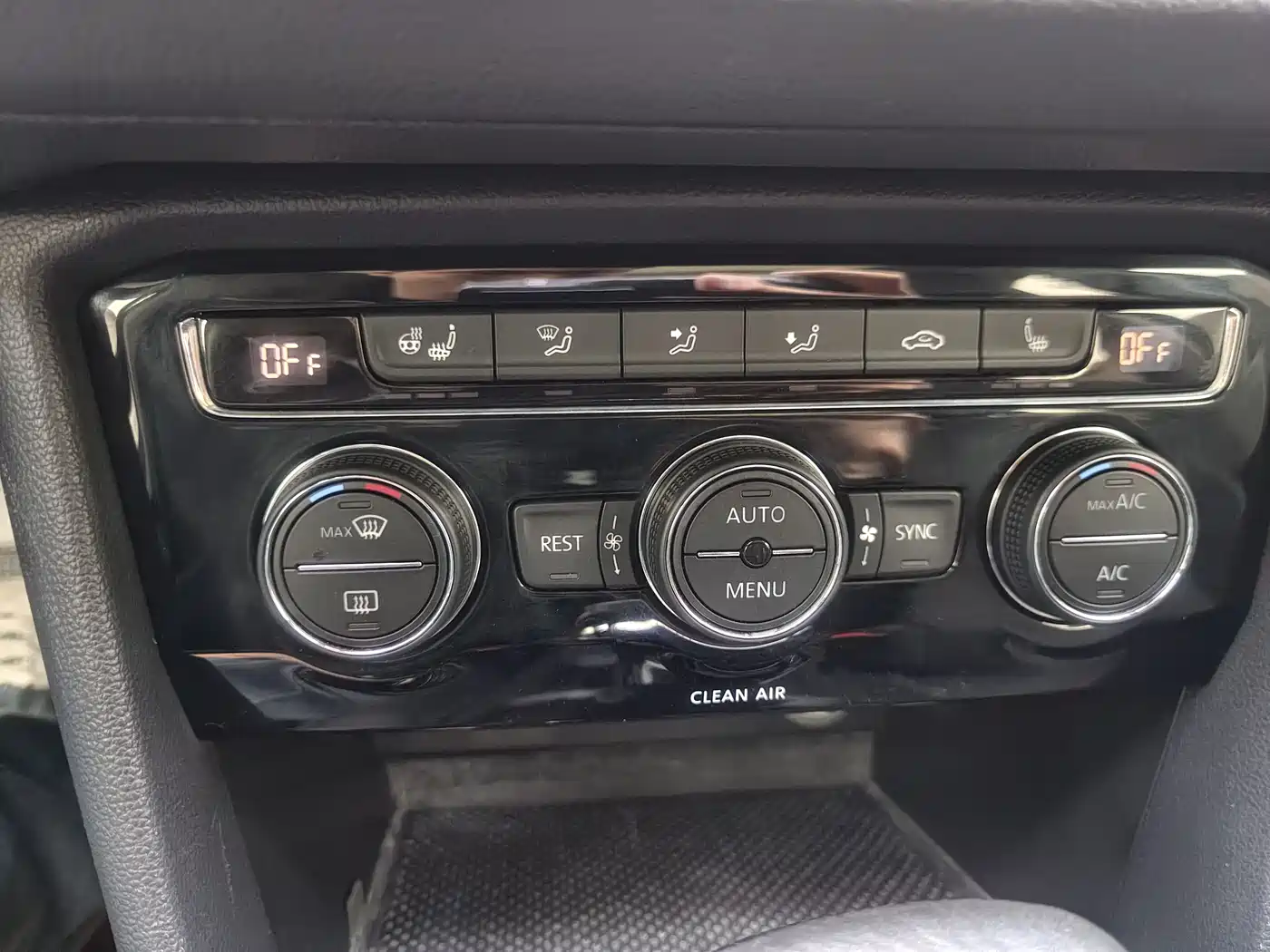 Volkswagen Tiguan L 2018 330TSI Automatic 2WD Luxury Edition фото 6