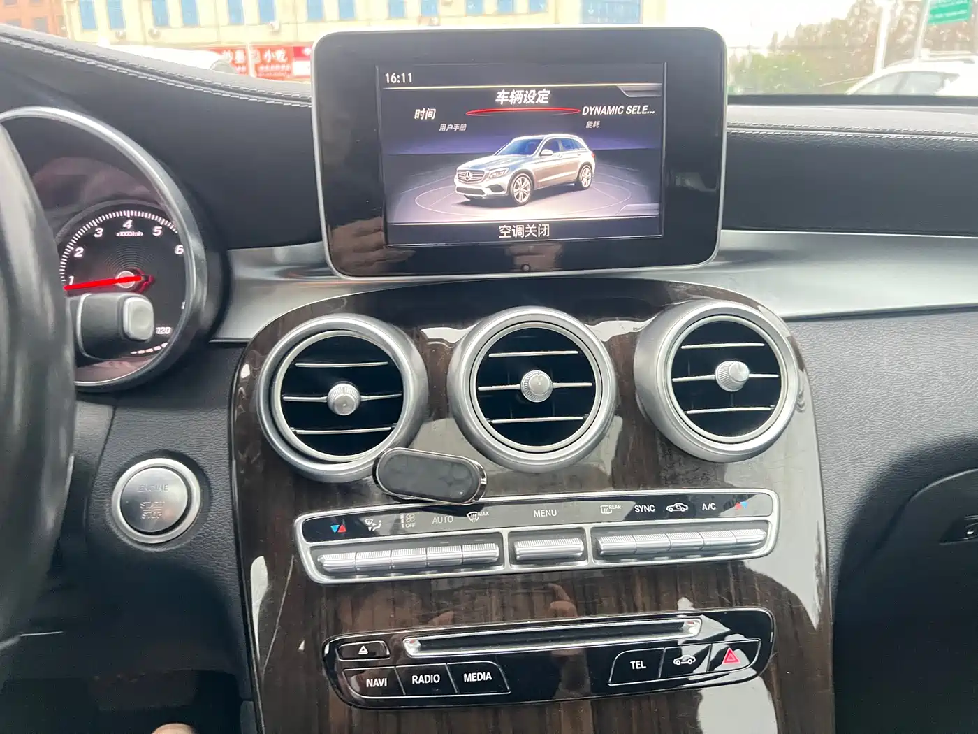 Mercedes-Benz GLC 2019 GLC 260 4MATIC Dynamic фото 8