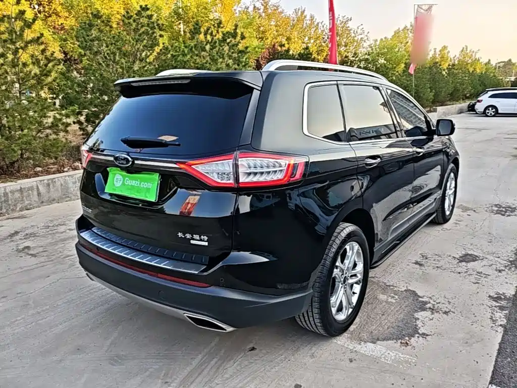 Ford Edge 2018 2016 EcoBoost 245 2WD Luxury 7-Seater