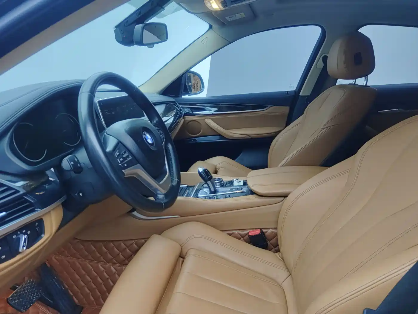 BMW X6 2018 xDrive28i фото 6