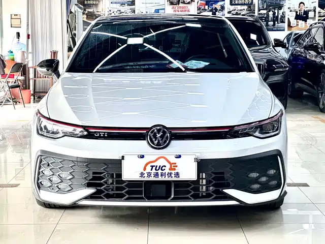 Volkswagen Golf GTI, фото 2