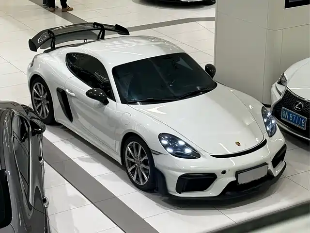 PORSCHE 718