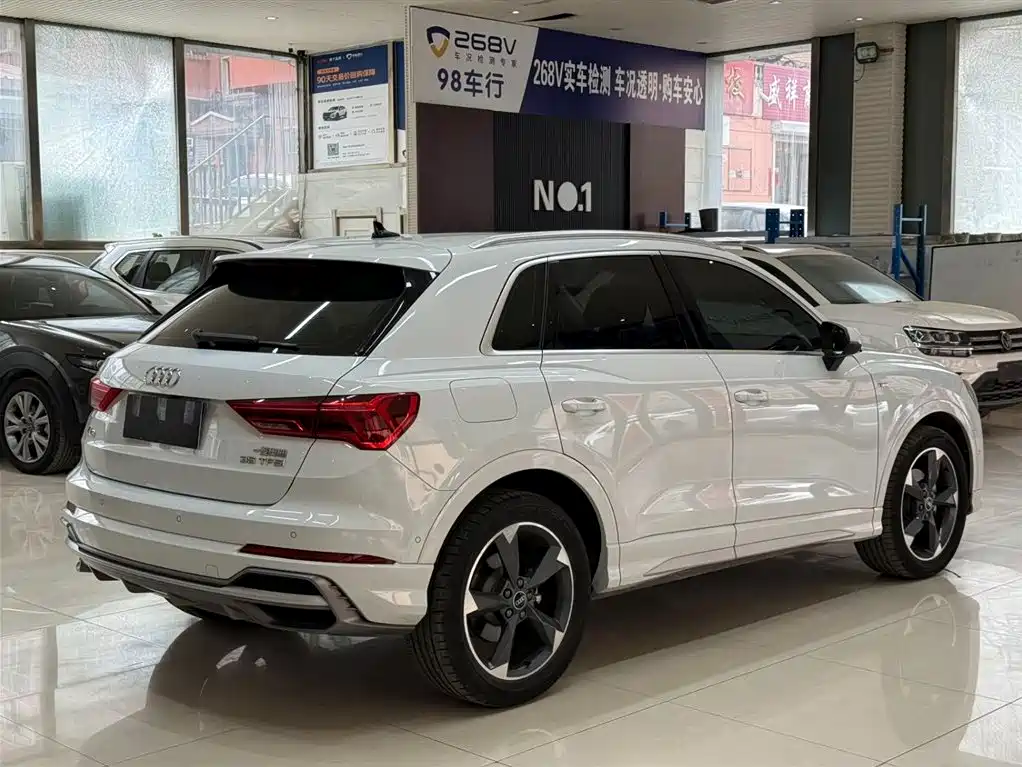 Audi Q3 2022 35 TFSI Fashion Dynamic фото 4