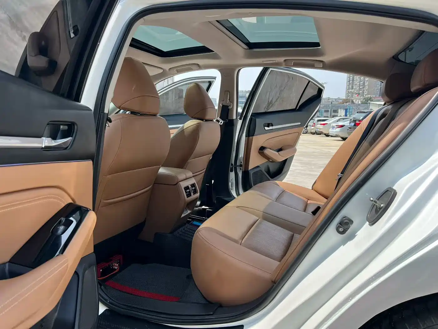 Nissan Teana 2024 2.0L XE Sincere Edition фото 6