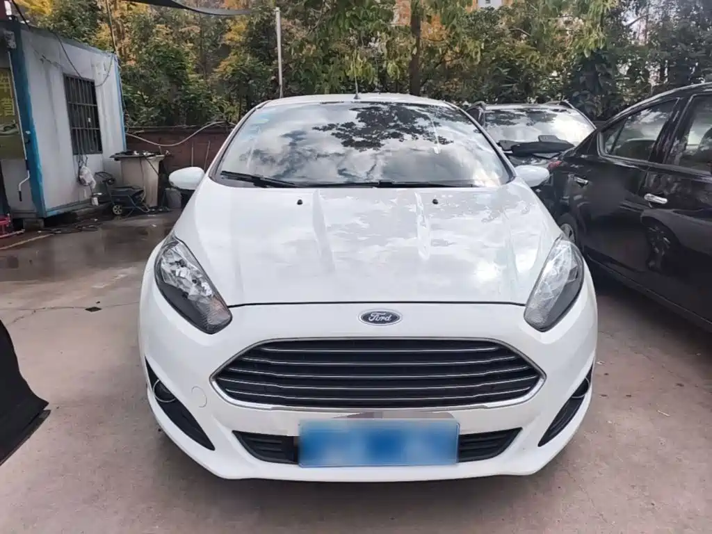 Ford Fiesta 2015 2013 Hatchback 1.5L Automatic Fashion