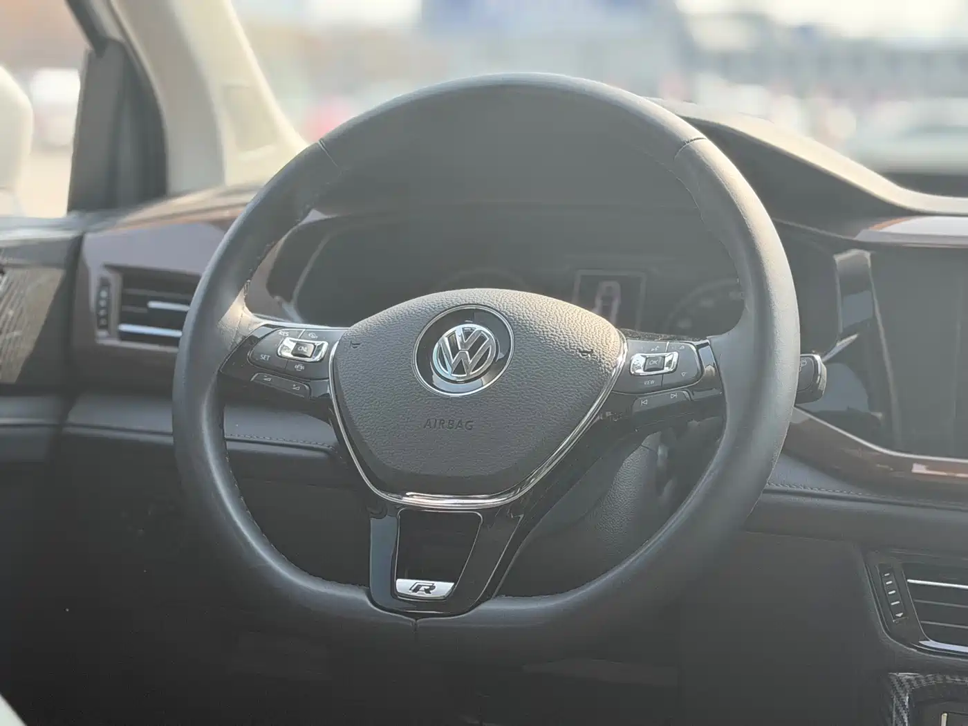 Volkswagen Tharu 2020 Model 280TSI 2WD Luxury Plus China VI фото 10