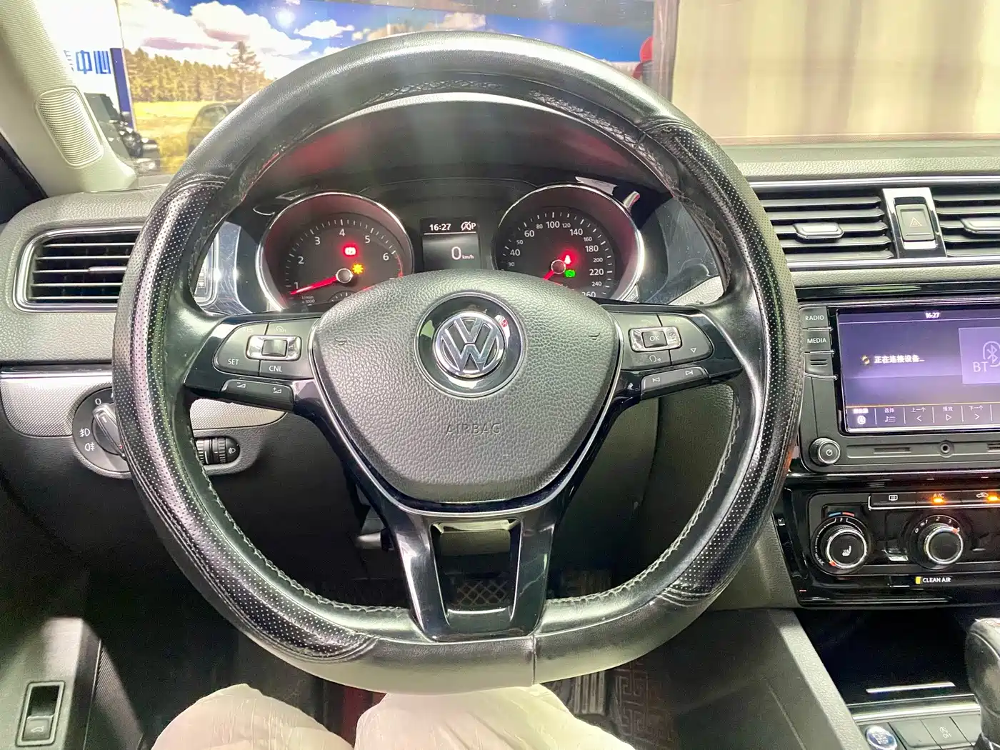 Фото 10 - Volkswagen Sagitar