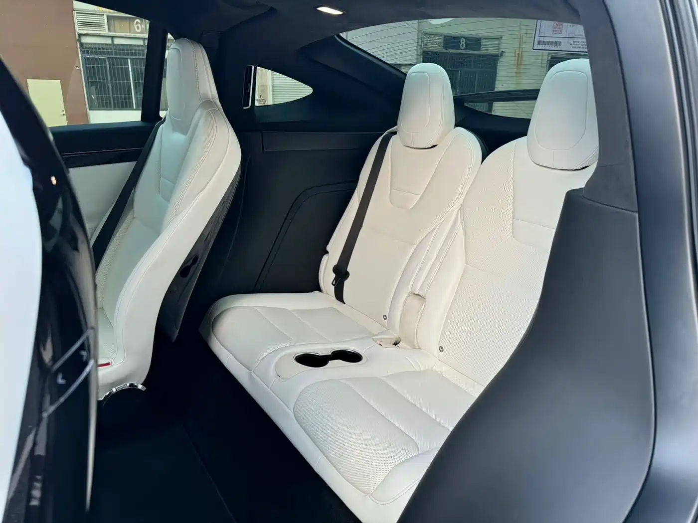 Фото 9 - Tesla Model X